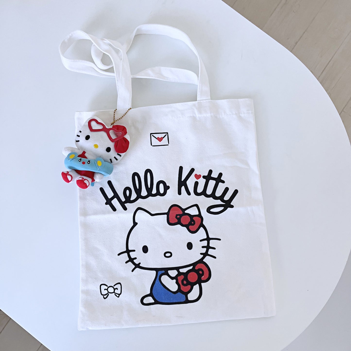 Hello Kitty blue tube key ring