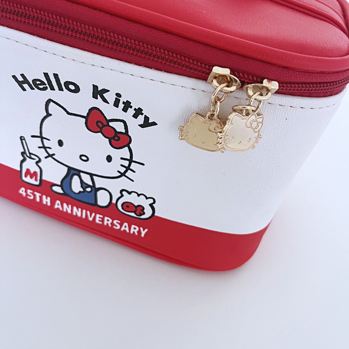 Hello Kitty vanity case